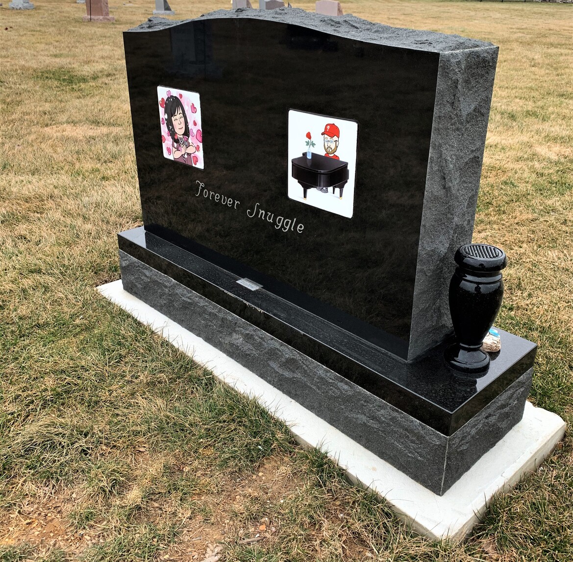Dedos-on-back-of-Upright.jpg