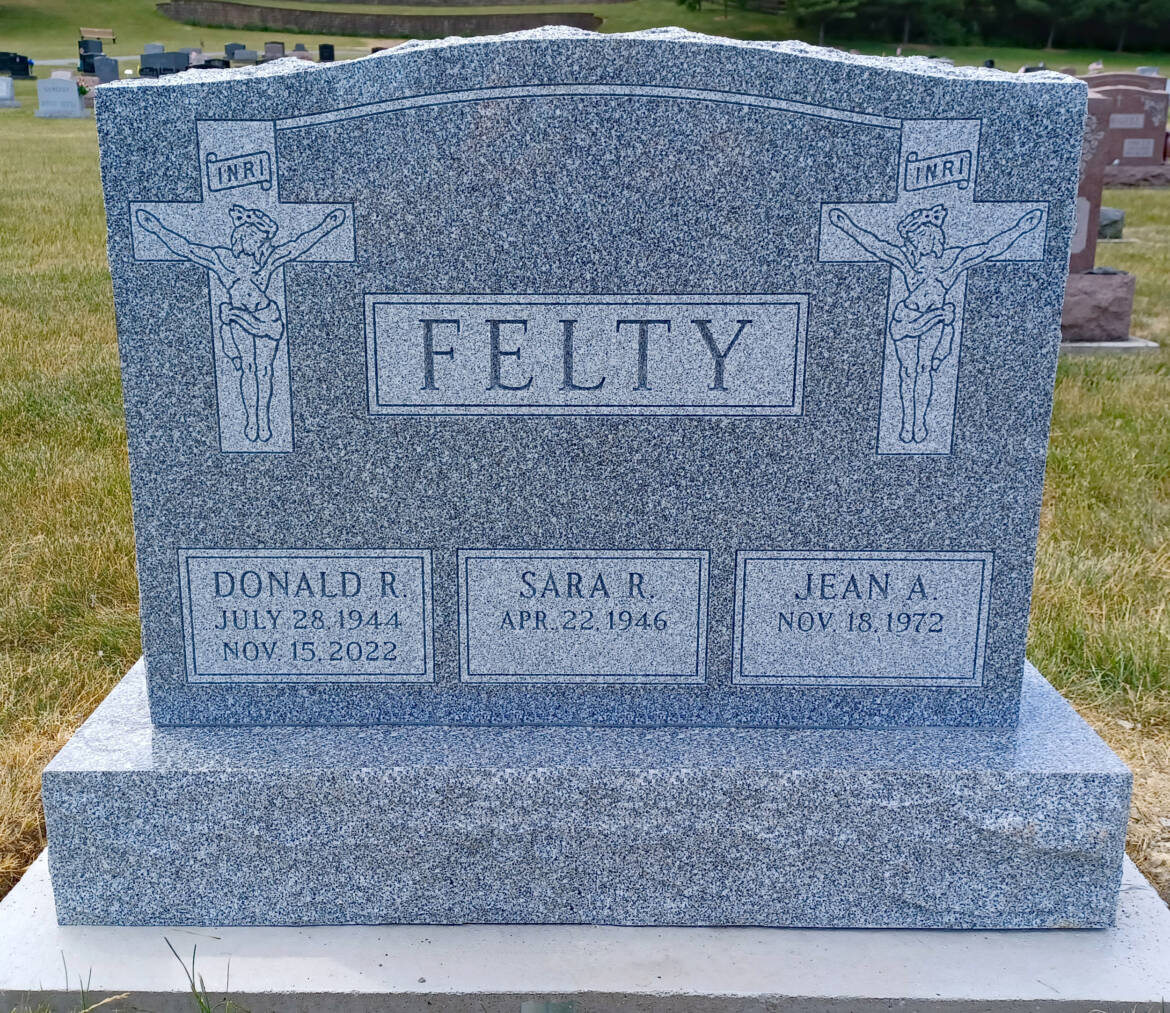 Felty-Family-1.jpg