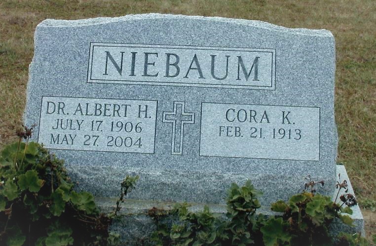 Niebaum.jpg